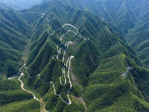 山路十八湾,探寻山路的壮美与传奇